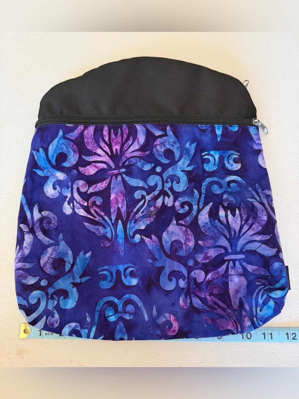 Purple Patterned Women's Zip-Top Tote Bag